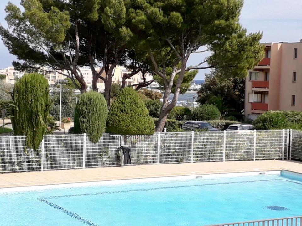 My Little Provence Bormes Les Mimosas Apartment Екстериор снимка